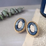 ビーズ刺繍𓍯グラデーションblueオーバルピアスం
