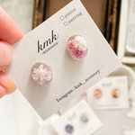 ピアス　6角形　小粒　ピンク　アシンメトリー　レジン　レジンピアス　レジンアクセサリー　ドライフラワー　ドライフラワーアクセサリー　