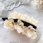 クリーム色 紫陽花バナナクリップ