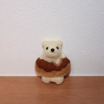 シロクマどーなつのブローチ