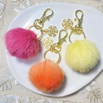 【Autumn  Market】💛❄️もこもこファーのスノーキーチャーム