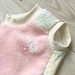 再販🐶犬服【フリース×パッチワーク柄のタンク🌸ピンク】