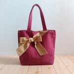 【秋物SALE】ワインレッド☆キャメル色のリボン付きトートバッグ　肩掛け　ラッピング対応可　差し色　秋冬　ボルドー帆布　　217