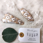 2点セット冬限定✴インド刺繍リボンのヘアピン　ぱっちんピン　アンティークWhite