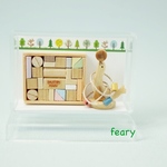 ミニチュア積み木とアシカの輪投げ