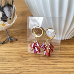 イヤリングに変更可【揺れる すずなりカットビーズのピアス　レッド】ピアス キラキラ 揺れる