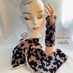 🌟capella🌟《セット品》ベージュ×ブラック　花柄がステキな襟巻きとハンドウォーマー　温活♪ 外カフェ　冬の手元、首元を明るく演出🧡
