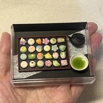 24個の和菓子、抹茶、鉄瓶セット