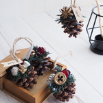 松ぼっくりのクリスマスオーナメント