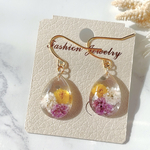 ピアス　ミモザ　かすみ草　ピアス　ハンドメイド　レジン　ドライフラワー　ドロップ　雫　クリア　イヤリング
