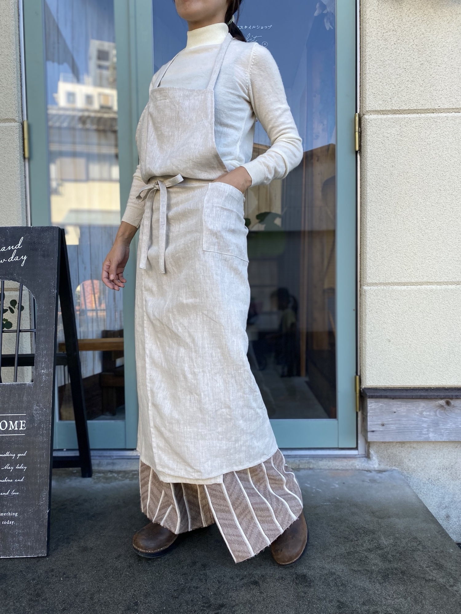 【専用①】 ハンドメイド　カフェエプロン【Ｌ】 fhswitchlplusl_12.jpg