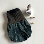 犬服　S前丈短め　Xmasアラン風ニットカーキ✖️星グリーン　バルーン