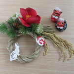 ツバキのしめ縄飾り（小）♪