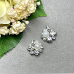 【54】ビジュー × パール　ピアス　イヤリング　結婚式　ウェディング　ブライダル　お呼ばれ　華奢　小ぶり　フェミニン　可憐　華やか　大ぶり　上品
