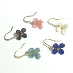 ガラスの花　フックピアス（オペーク）