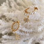 new❄️雪の結晶フープ【イヤリングorピアス】