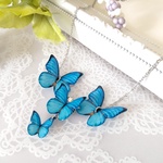 羽ばたく蝶々のネックレス♪  新色モルフォ。青い蝶。蝶々ネックレス。