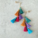 カラフル タッセル フリンジ  ピアス イヤリング  
