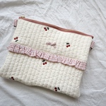 10%off ♡ さくらんぼキルティングポーチ