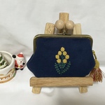 ミモザ　刺繍　木玉親子がま口ミニ財布