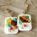 ミニチュア 小さなお弁当・ハンバーグ弁当ととんかつ弁当のピアス