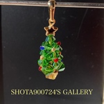 🎄［再販4］クリスマス　Swarovski  クリスマスツリー　ファーグリーン　ネックレス　キーホルダー　ストラップ　ピアス　樹脂ピアス　イヤリング　クリスマスプレゼント　