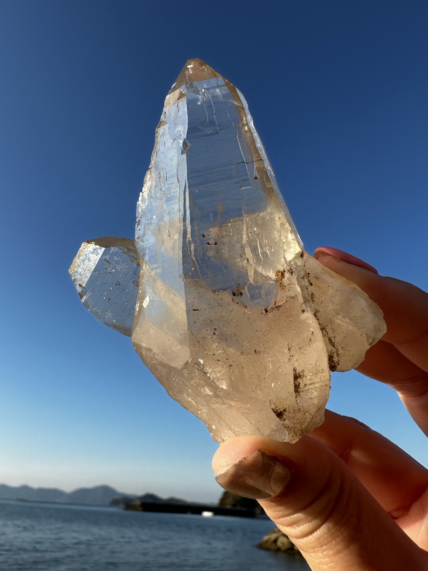 最高品質】パキスタンスカルドゥ産水晶3 - 円と縁 (御守り石のお店