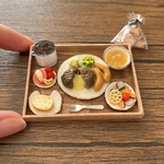 チーズインハンバーグ定食　ミニチュアフード