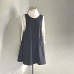 黒無地コットン　横ボタンのふんわりすっきりフレアーエプロンドレス　93