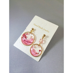 送料無料☆アシンメトリーピンクかすみ草ピアス