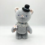 肉球がかわいい猫のぬいぐるみ　シルクハットのおしゃれさん(ブルー)