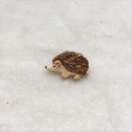 はりねずみブローチ