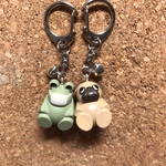 かえるのズングリ&パグいぬムックリのキーホルダー