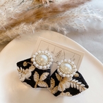 再販◆受注製作◆Black インド刺繍ピアス