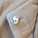 白柴犬のピンバッチ