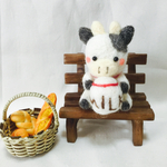 再販①羊毛フェルト☆はい♡milkどーぞ♡うしさん