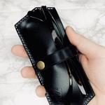 眼鏡ネックホルダー（ブラック）　オシャレに収納できるグラスホルダー　サングラスにもオススメ　軽量