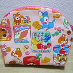 レトロアニマルとお菓子柄のポーチ　（ピンク）