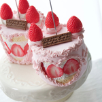 苺ショートのウィンドウケーキ メモスタンド