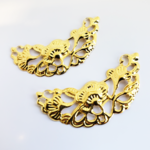 【再入荷】5個 透かし フィリグリー 花/ゴールド【23㎜×46㎜】 (taimetalP-179）