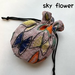 ミナペルホネン  sky flower 両面　ハンドメイドまんまる巾着（小）