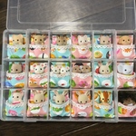 128【新柄】シルバニア　赤ちゃん　ベッド　布団　ケース　収納　インコ＆手毬寿司柄