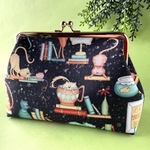 お家の猫ちゃん柄（黒） がま口ポーチ 化粧ポーチ プチギフト USAコットン