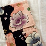 🐈牡丹とおすまし黒猫🐈*　トイレのペーパーホルダー⭐️︎