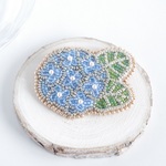 あじさいのブローチ（ビーズ刺繍）