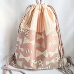 ランドセルの上から背負える ナップサック【リボン＆ストライプ】くすみピンク