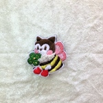 ハチネコ刺繍ブローチ　ハッチ