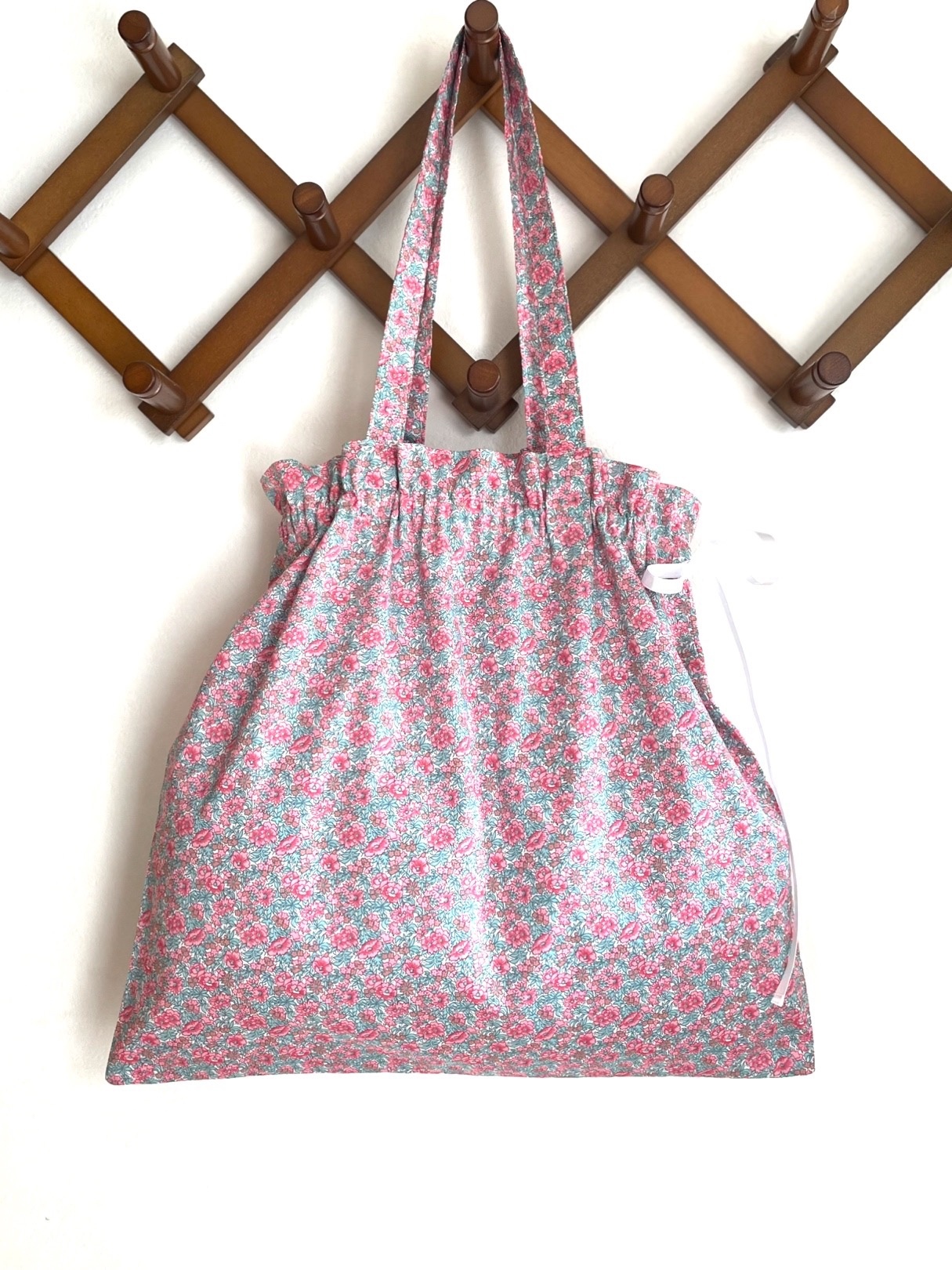 ♥専用♥おリボンづくしのトートバッグ♥サブバッグ♥ランチバッグ♥エコバック♥ ♥専用♥おリボンづくしのトートバッグ♥サブバッグ♥ランチバッグ♥