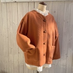 ウールのノーカラージャケット