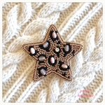 Star(Smoky pink Leopard) ビーズ刺繍ブローチ
